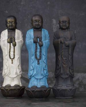 Buddha holding prayer chain